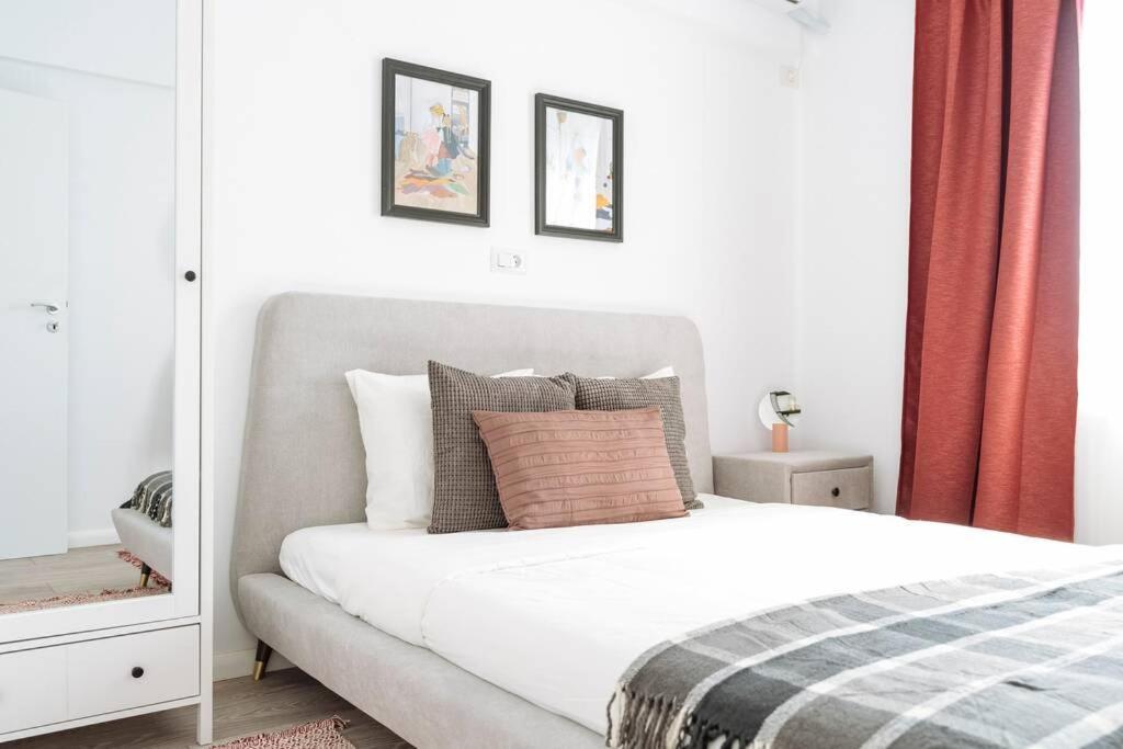 Sunny 2Br Flat - Old Town View Apartment Bucureşti Exterior foto