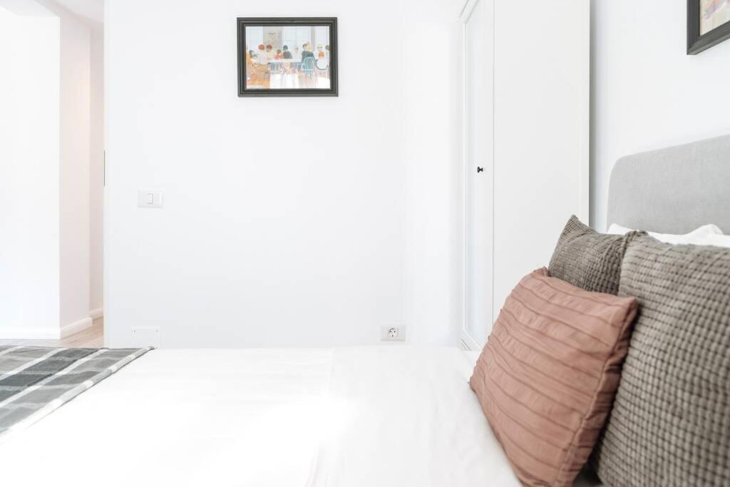 Sunny 2Br Flat - Old Town View Apartment Bucureşti Exterior foto
